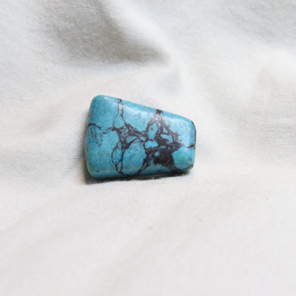 NATURAL GEMSTONE -TURQUOISE 11.65-CARATS (S0087-A9)