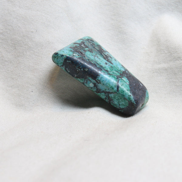 NATURAL GEMSTONE -TURQUOISE 25.80-CARATS (S0093-A9)