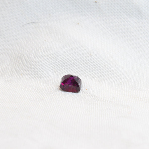 UMBALITE PURPLE GARNET 2.35 CARATS (S0030-A6)