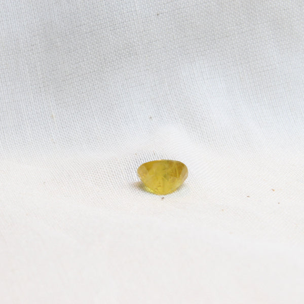 NATURAL YELLOW SAPPHIRE 2.90-CARATS (S0046-A7)