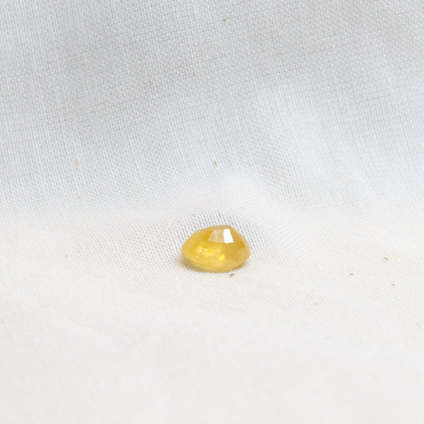 NATURAL YELLOW SAPPHIRE 3.00-CARATS (S0047-A7)