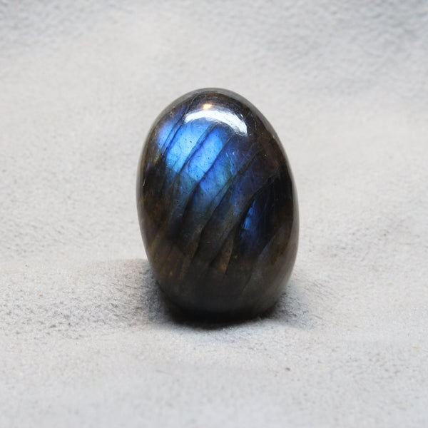 LABRODARITE 44.9-CARATS (S0156-A12)