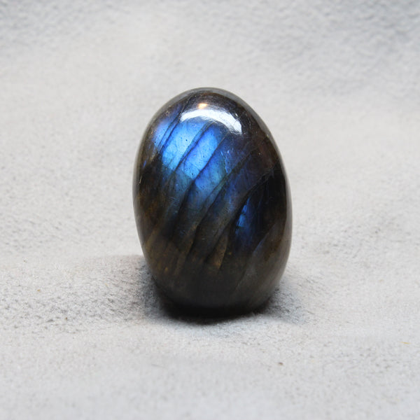 LABRODARITE 44.9-CARATS (S0156-A12)