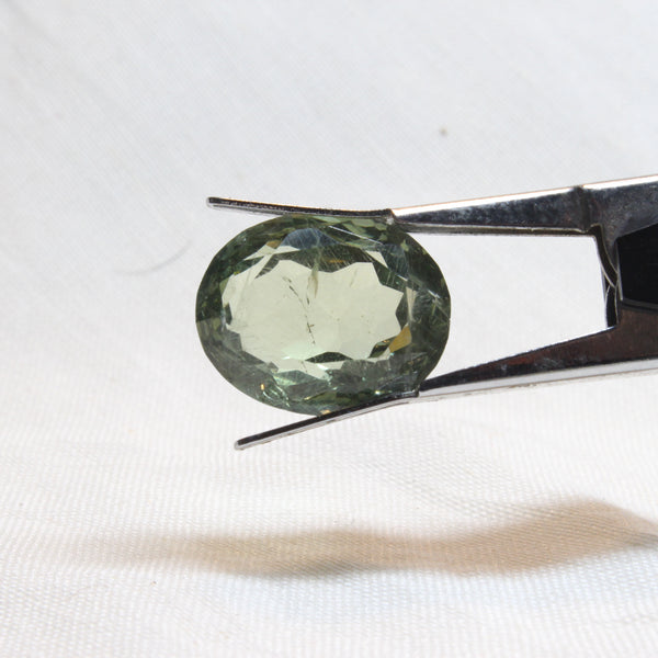 NATURAL & ORIGINAL PERIDOT 11.55-CARATS (S00176-A14)
